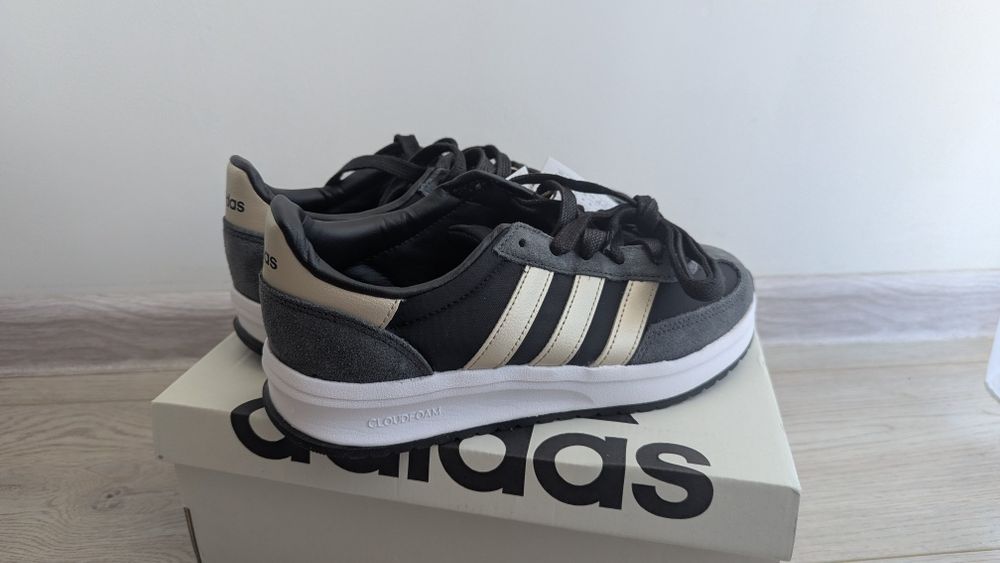 Adidas dama piele intoarsa marime 38