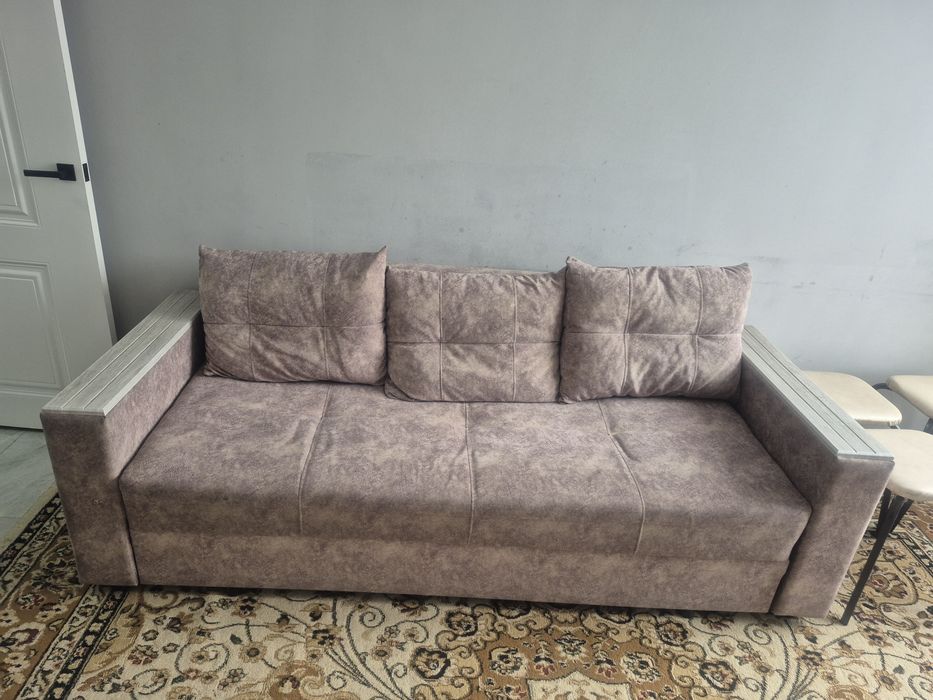 Раскладной диван сатылады