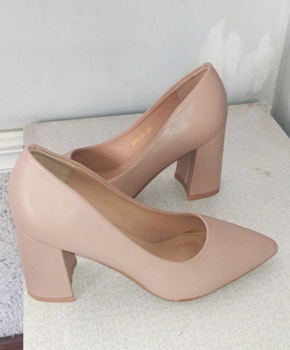 Туфли с каблоком