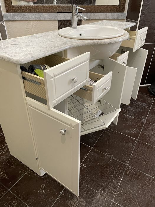 Продам Раковину тумбу