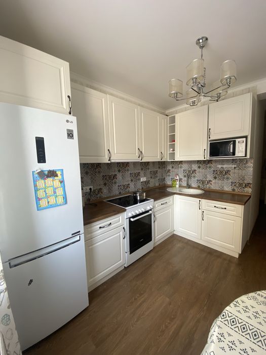 Сдам 2-х комнатную уютную квартиру на долгий срок рядом с 111школой