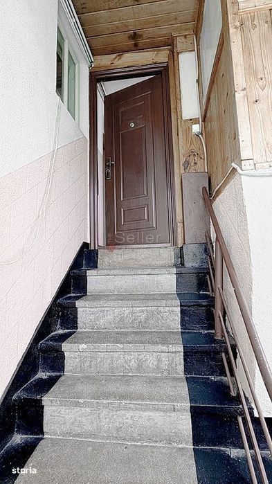 Ansamblu Doua Case Zona Linistita