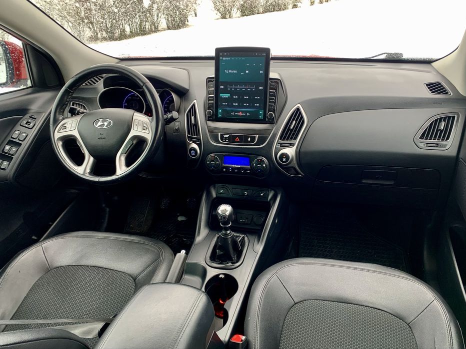 Hyundai ix35 2.0 CRDi 4x4 Android Camera Navi Piele Incalzire Scaune