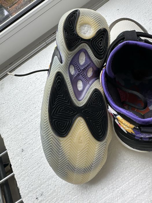 Adidasi Lightstrike