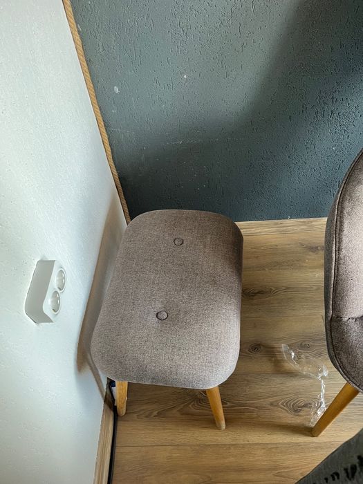 Vând mobilier