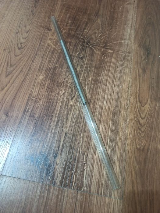 Продается стеклянная трубка с вольфрамовой пружиной накаливания новая.