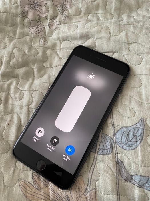 айфон 8+ обмен на се