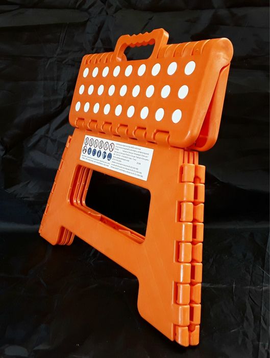 Scaune pliabile din plastic rezistent pentru copii NOI - 35 Lei/ Buc