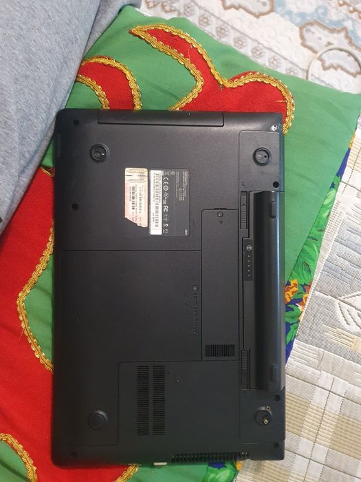 Продам ноутбук самсунг