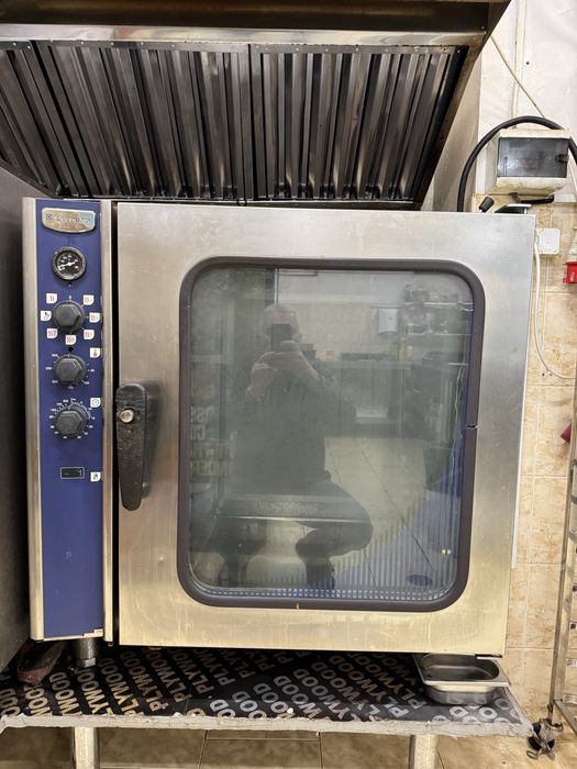 Конвектомат Електролукс 10 тави