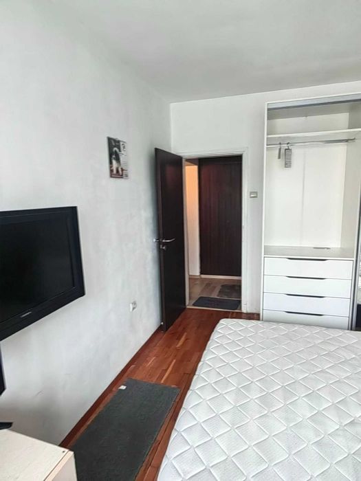 Продава се Двустаен апартамент в София, Център - 65 кв.м за 1617 €/кв.м - Снимка #5