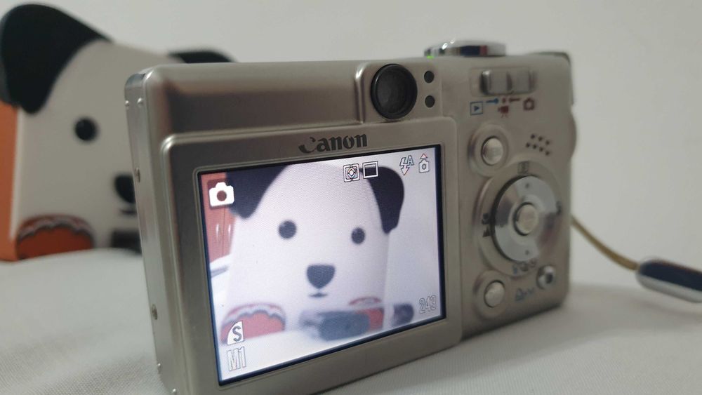 CANON digital IXUS 40