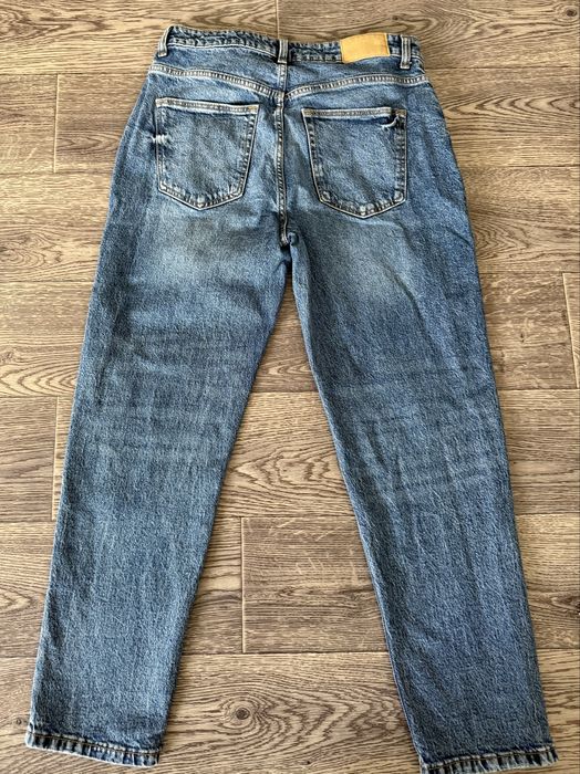 Женские. джинсы