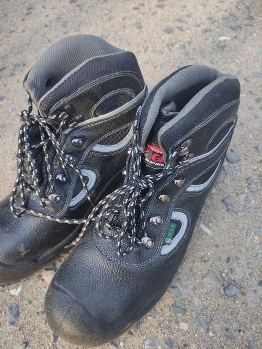 Ботинки рабочие новые