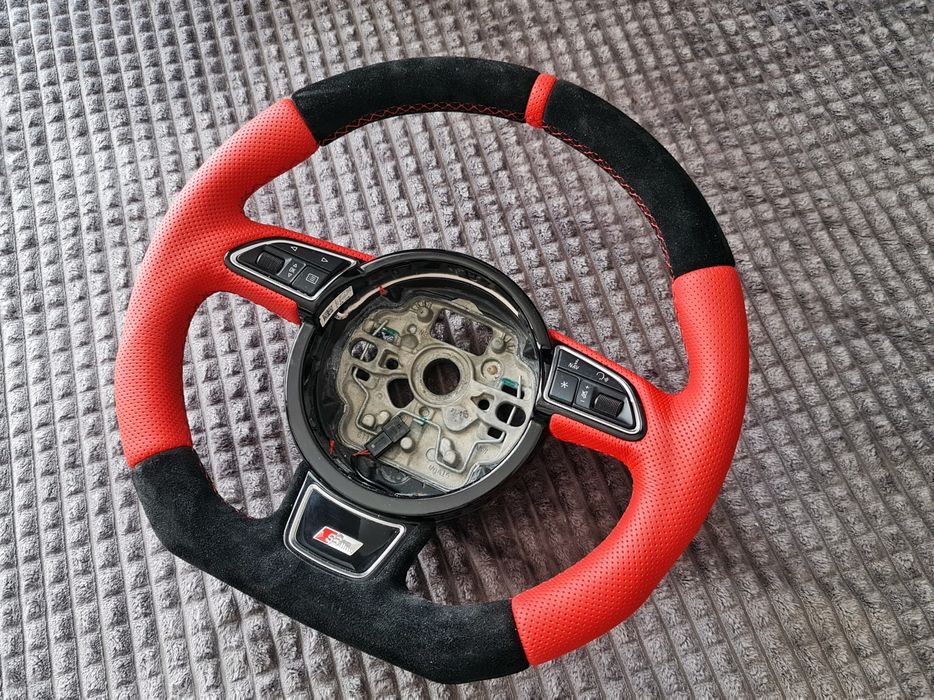 Volan Custom S Line Piele rosie+Alcantara Audi A3,A4,A5,A6,A7,Q2,Q3,Q5