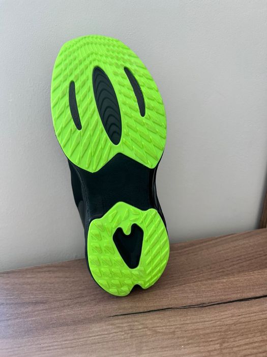 Хорошая подростковая обувь