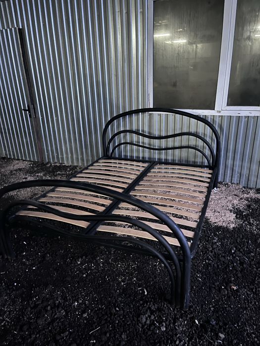 Продам кровать  2х спалку буу в хорошем качестве