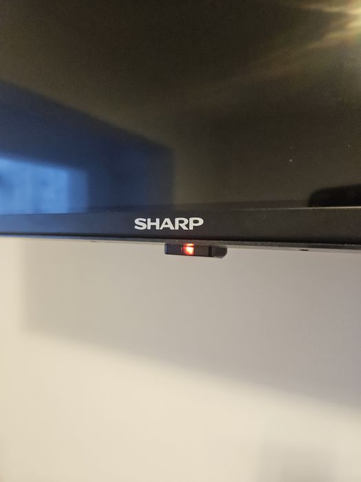 Vand TV SHARP - smart 108