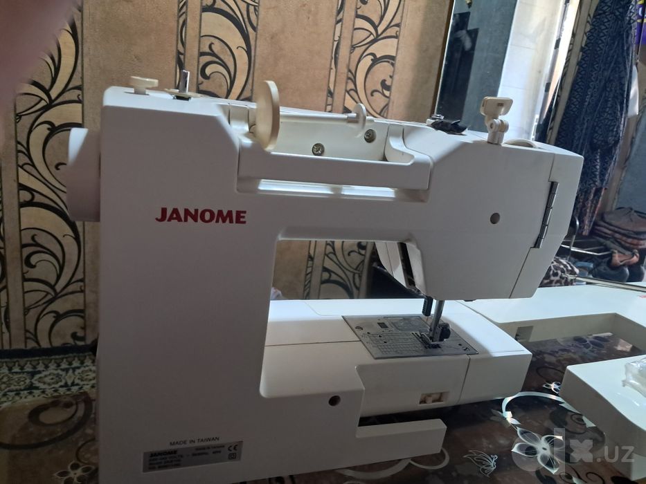 Продаётся швейная машинка JANOME