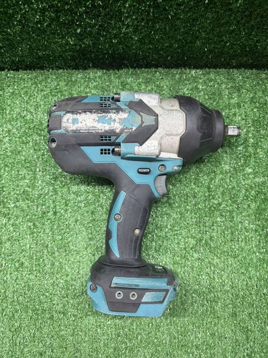 Голям безчетков гайковерт на Makita DTW1002, 1/2