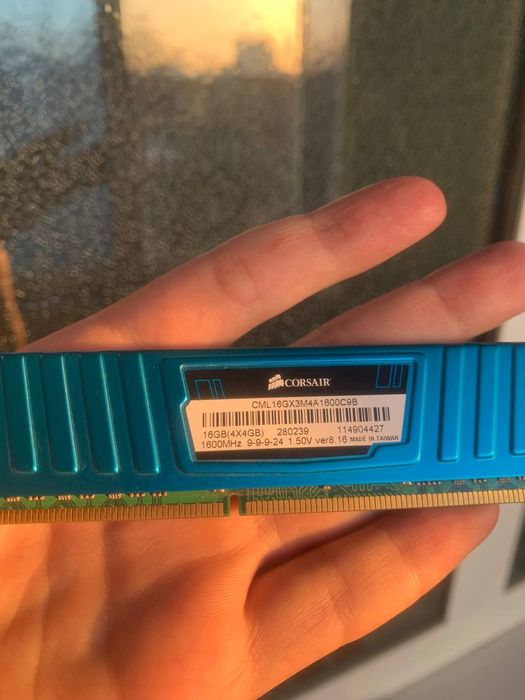 продается Ram 4 gb ddr 3