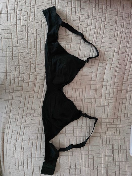 Сутиен за кърмене NATURANA – чисто нов, размер 85B