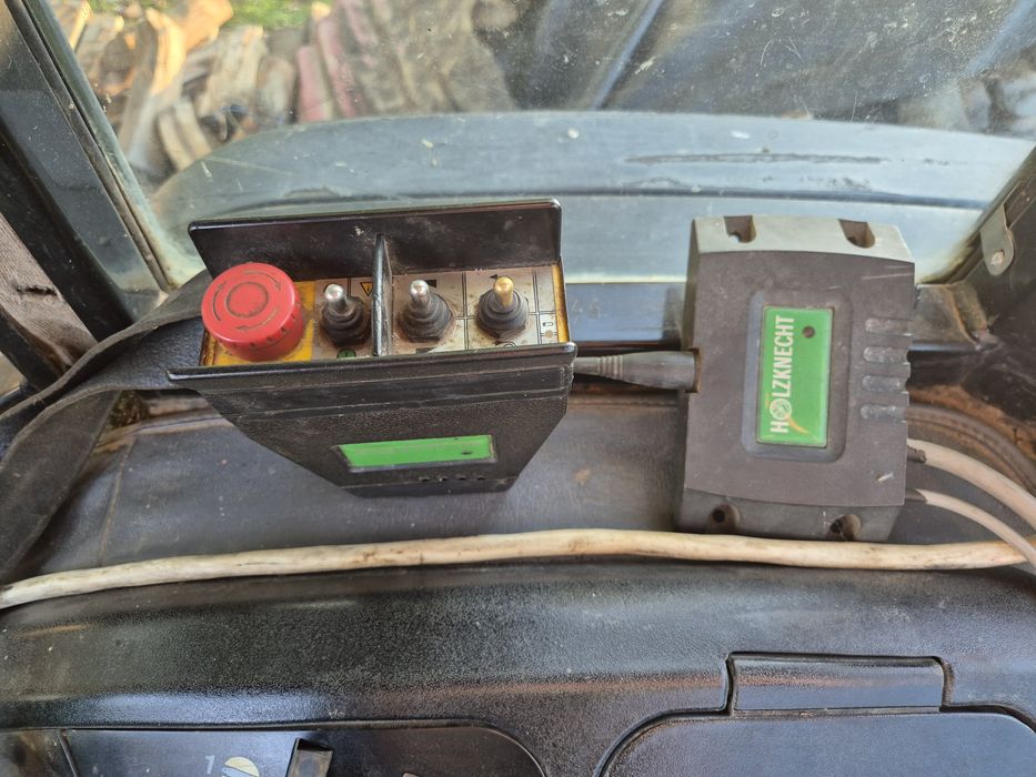 Troliu hidraulic forestier in tiranti la tractor