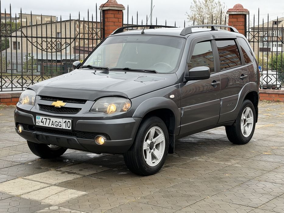 Продам ниву шевроле 21 год