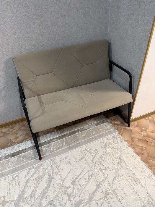 Продам диванчик стул