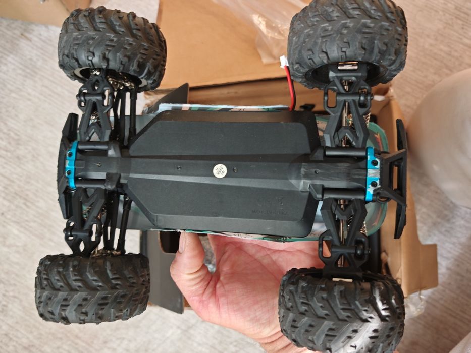 Количка с дистанционно 16101 Pro 4×4 70km/h  с 3 батерии