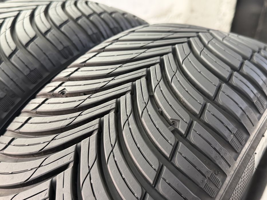 205/60/16 Kleber 4Броя: 250€ на 100км Всесезонни гуми