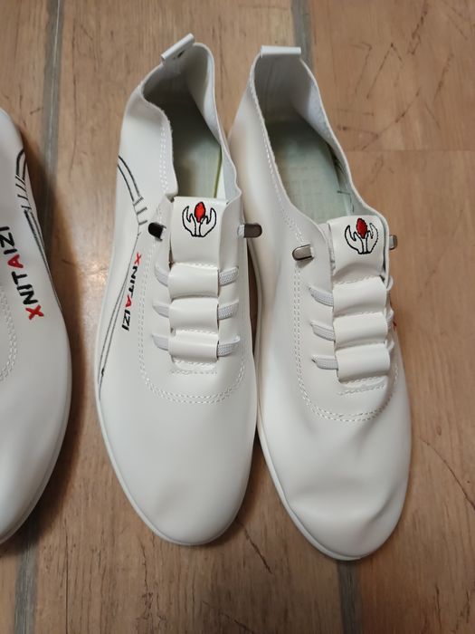 Маратонки нови 43