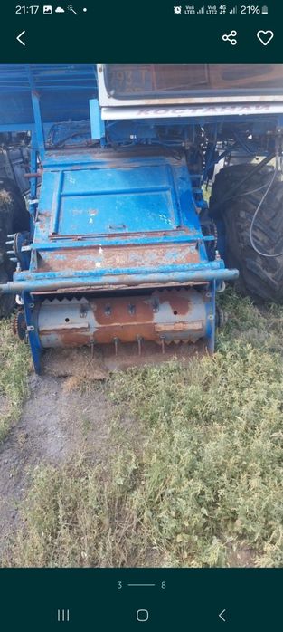 Наклонная камера с приемным битером