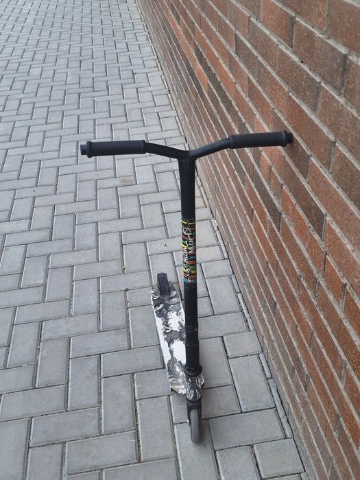 Продам трюковой самокат