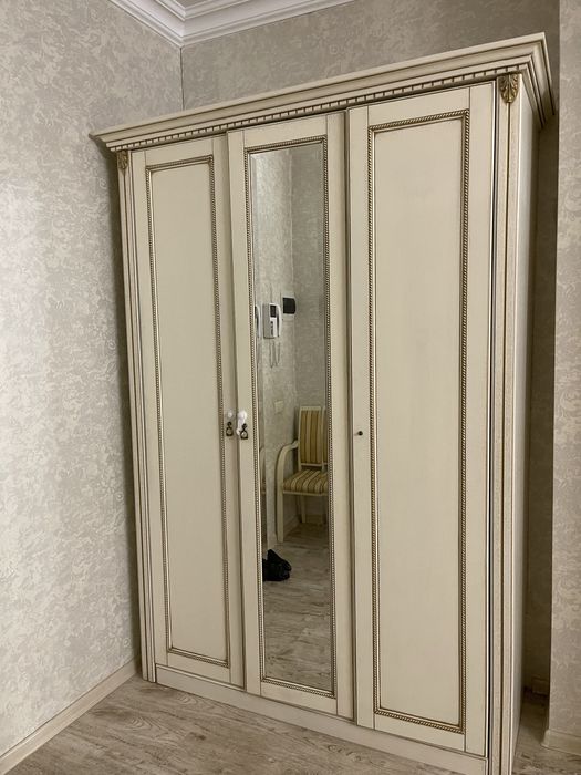 Продам шкаф (Россия) МДФ