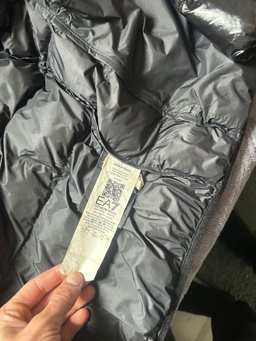 Vând geacă EA7 Emporio Armani