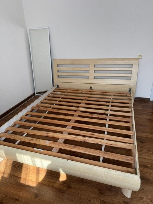 Продам кровать двухспальняя