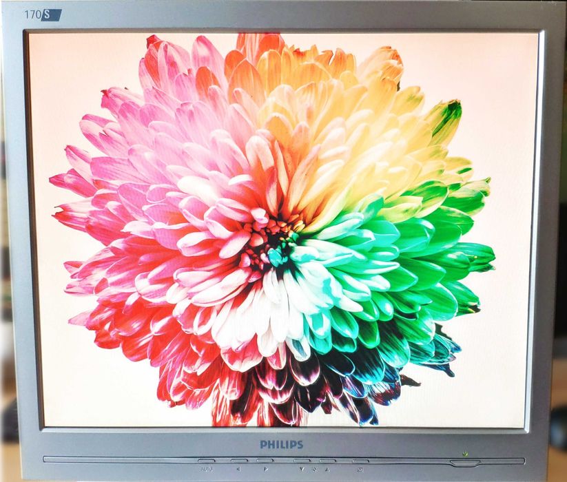 LCD монитор Philips 170S – 17"