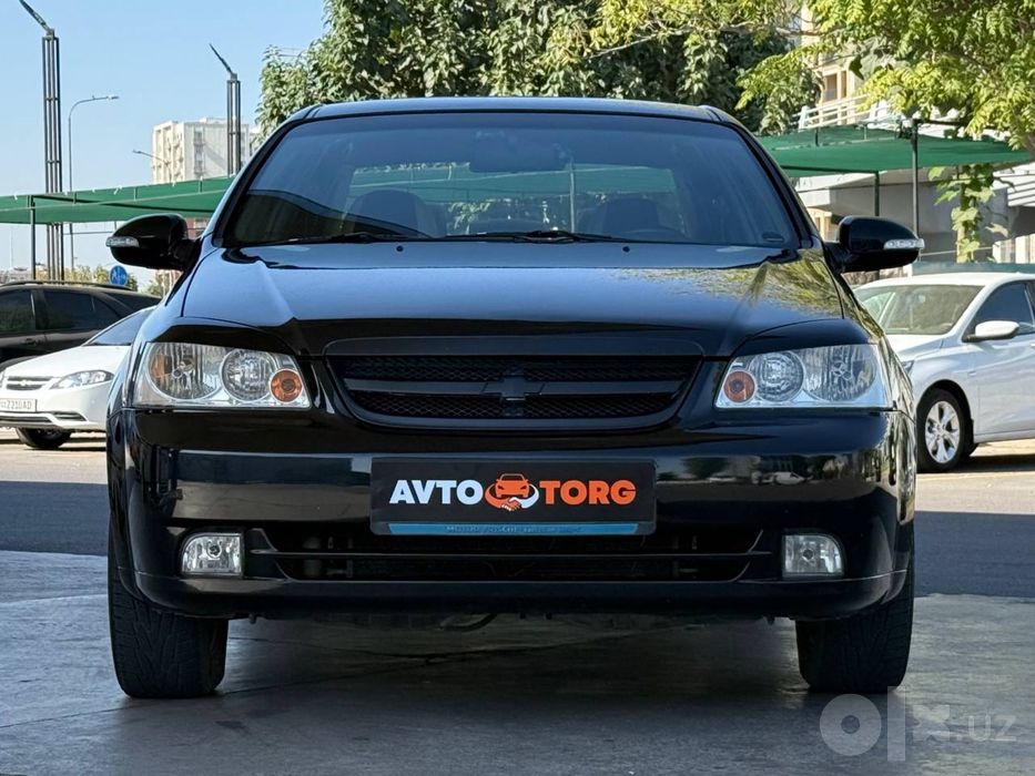 Продаётся Chevrolet Lacetti 1-позиция (MT) Год 2009