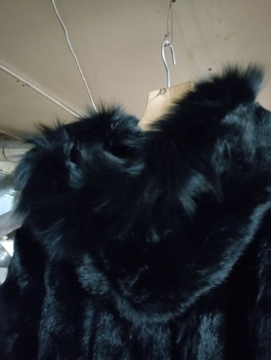 Продам шубу кролика размер 50-52
