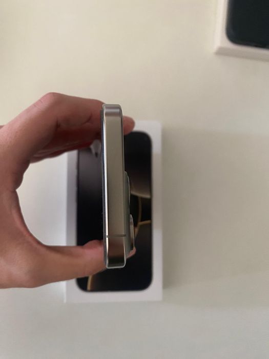 iPhone 16 Pro 128GB Titanium natural