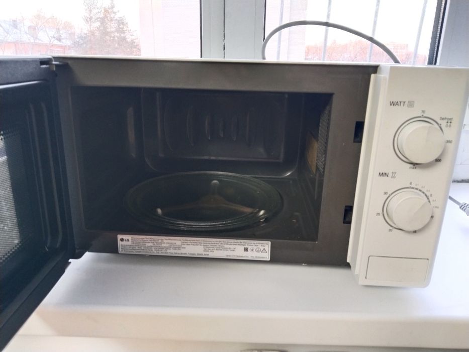 Микроволновка LG