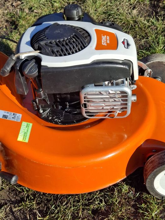 Masina de tuns gazon Stihl RM 253