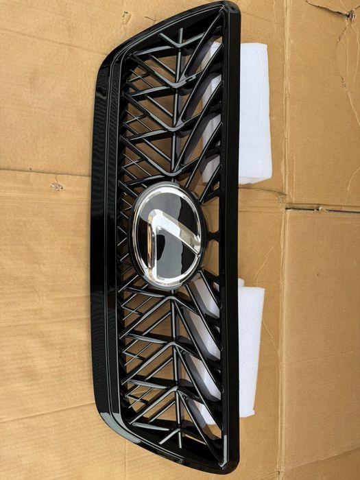 Решетка радиатора Lexus GX 470 TRD