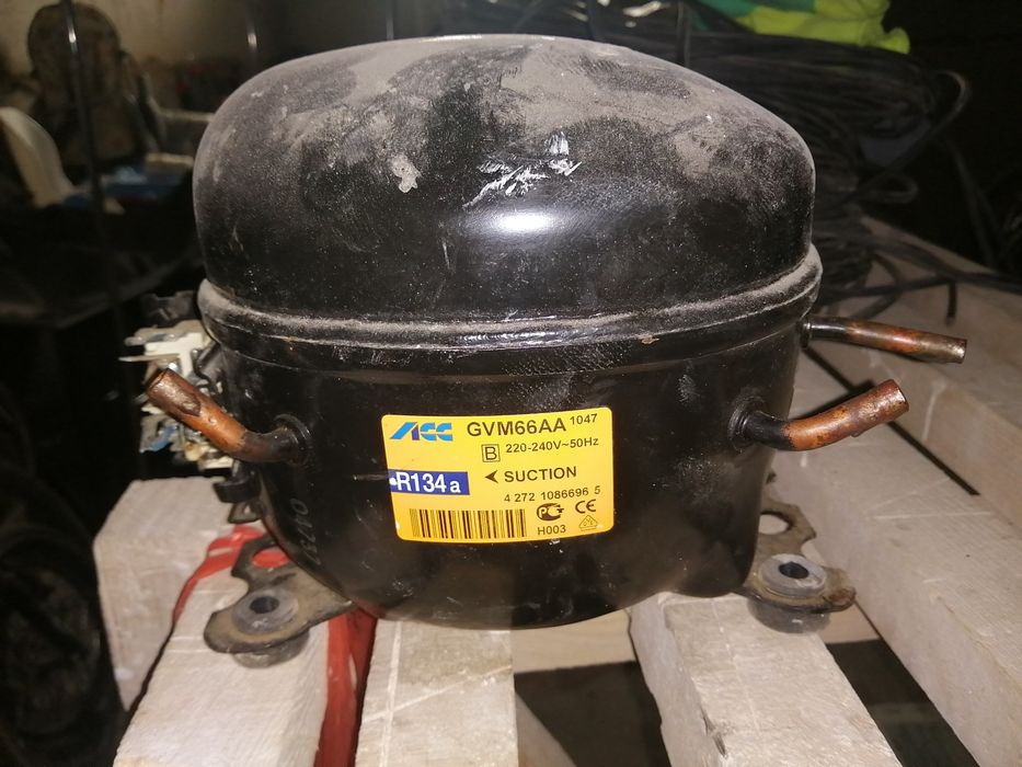 Двигатели и холодильники.