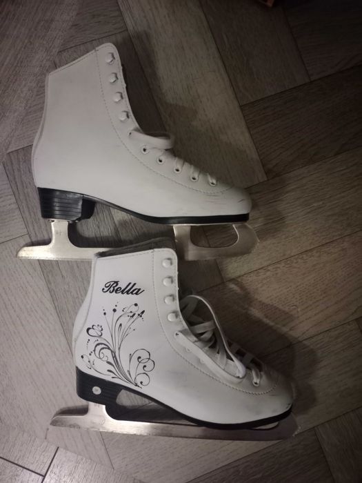 Продам коньки женские 37