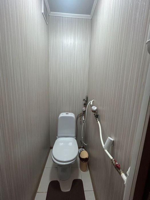 Продам пятикомнатную квартиру