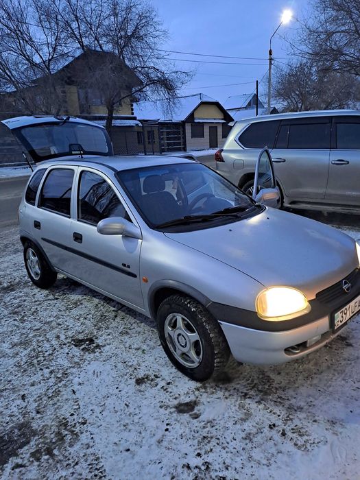 Продам опель Vita 2000 год 1.4