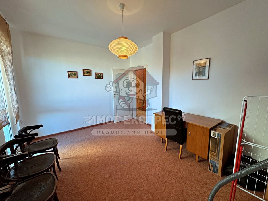 Продава се Многостаен апартамент в Асеновград - 132 кв.м за 626 €/кв.м - Снимка #16