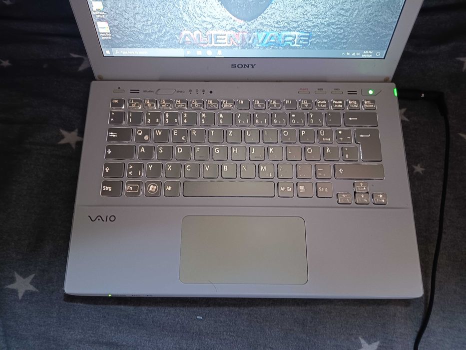 Laptop Sony Vaio VPS13, Core i5, video Nvidia GT 640, tastatura iluminata, 8gb ram, hdd 320gb, display 13,3 inch